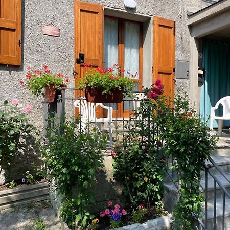 Casa Vacanze Ca' Di Lucchini San Benedetto Val di Sambro Exteriör bild