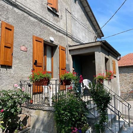 Casa Vacanze Ca' Di Lucchini San Benedetto Val di Sambro Exteriör bild