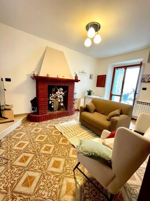 Casa Vacanze Ca' Di Lucchini San Benedetto Val di Sambro Exteriör bild